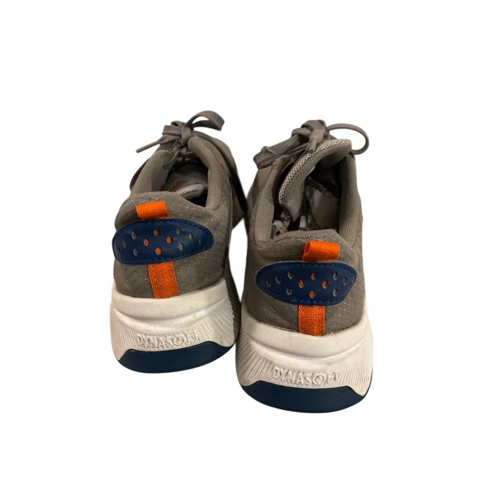 New Balance men new